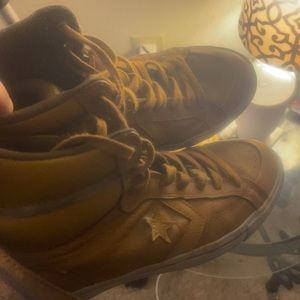 Men’s high top converse